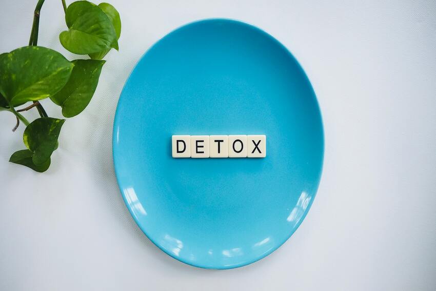 detox organizmu zdrowa dieta oczyszczające koktajle