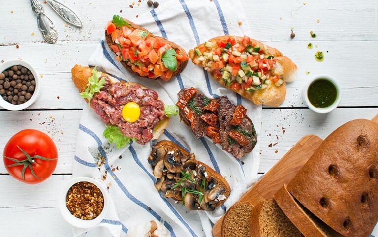 bruschetta z pomidorami i olejem lnianym